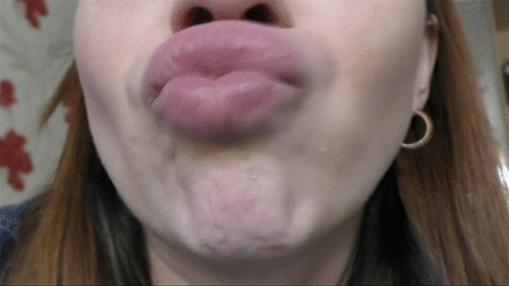 aisha naeem share cum on black lips photos