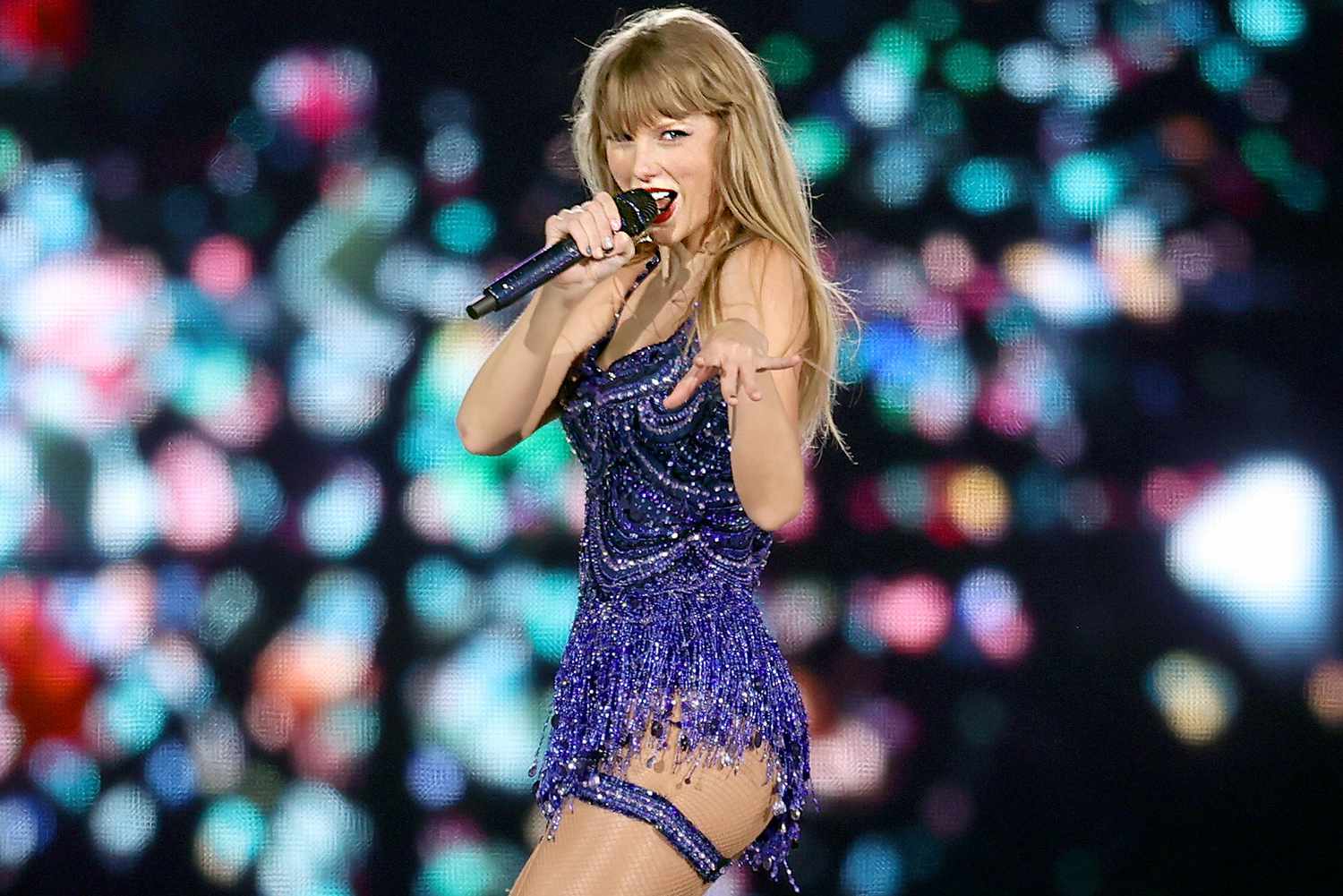 david rolfs share taylor swift nip pics photos