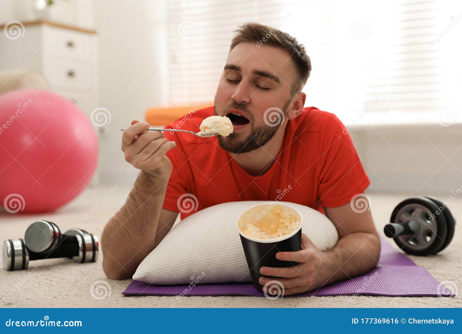 anita sui add photo blind man eating ice cream