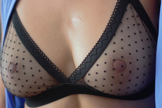 ali bahkali share big nipples see through bra photos