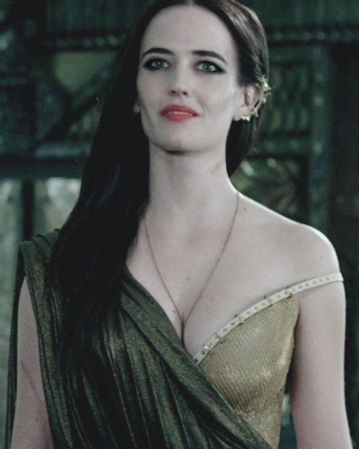 Eva Green Sexy Images hurts pussy