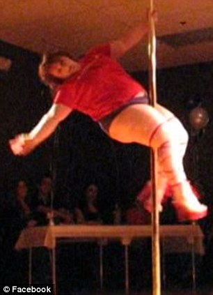 dorene thomas recommends Fat Guy Pole Dancing