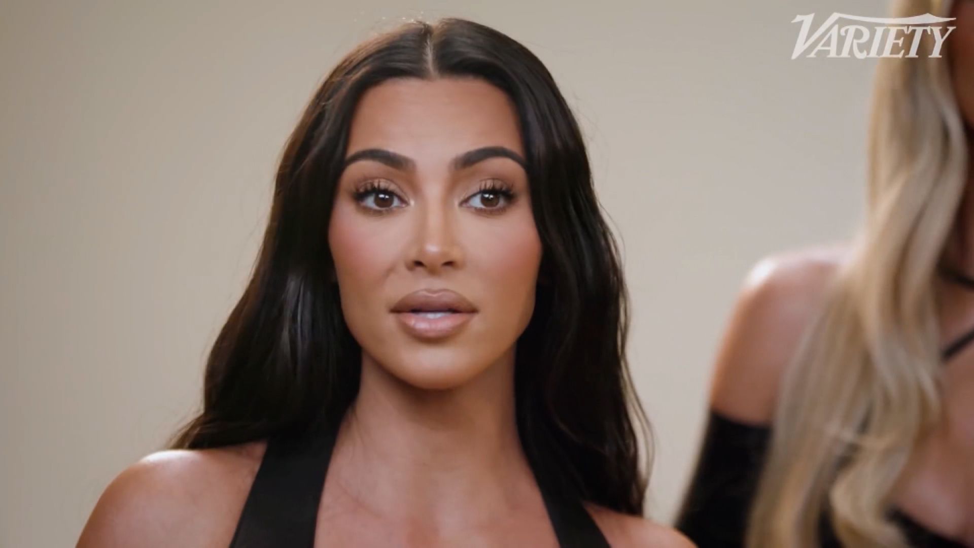 Kim Kardashian 2nd Sextape thrones pussy