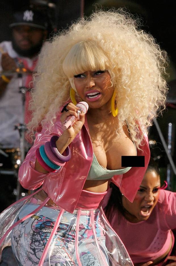 nicki minaj malfunction uncensored