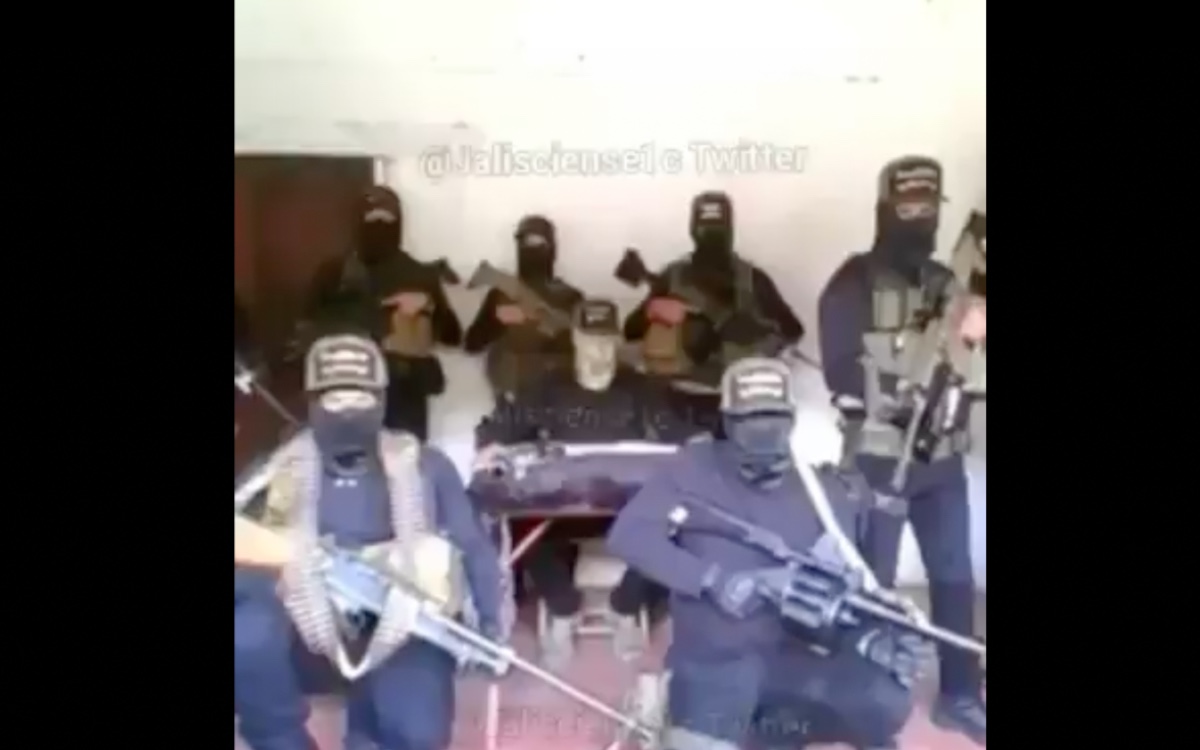 christy grimley recommends mexico cartel chainsaw video pic