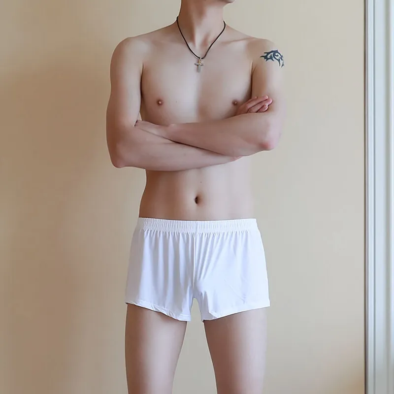 alex grajeda share bulge in shorts photos