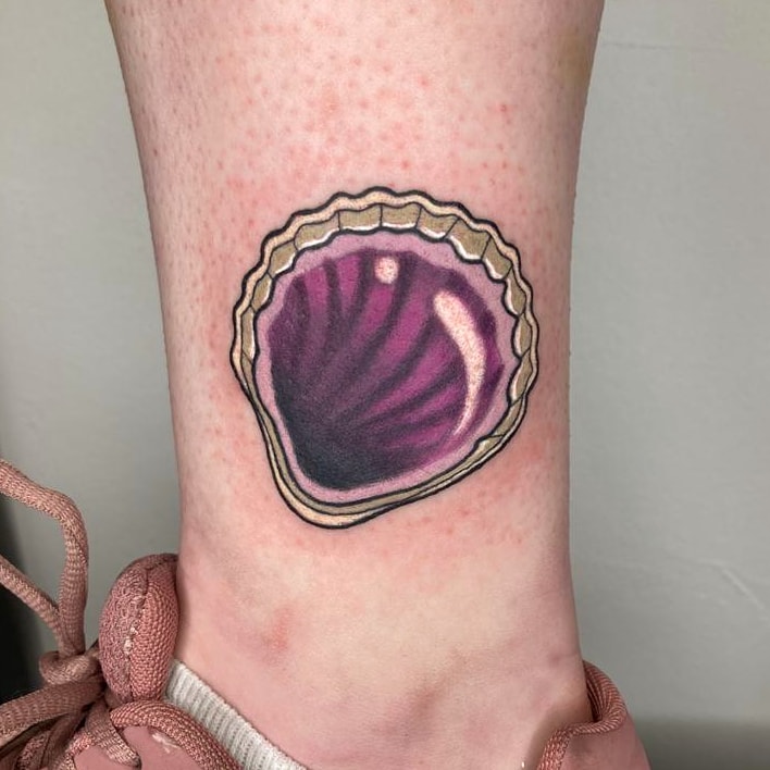 bear richards share mother of pearl tattoo photos