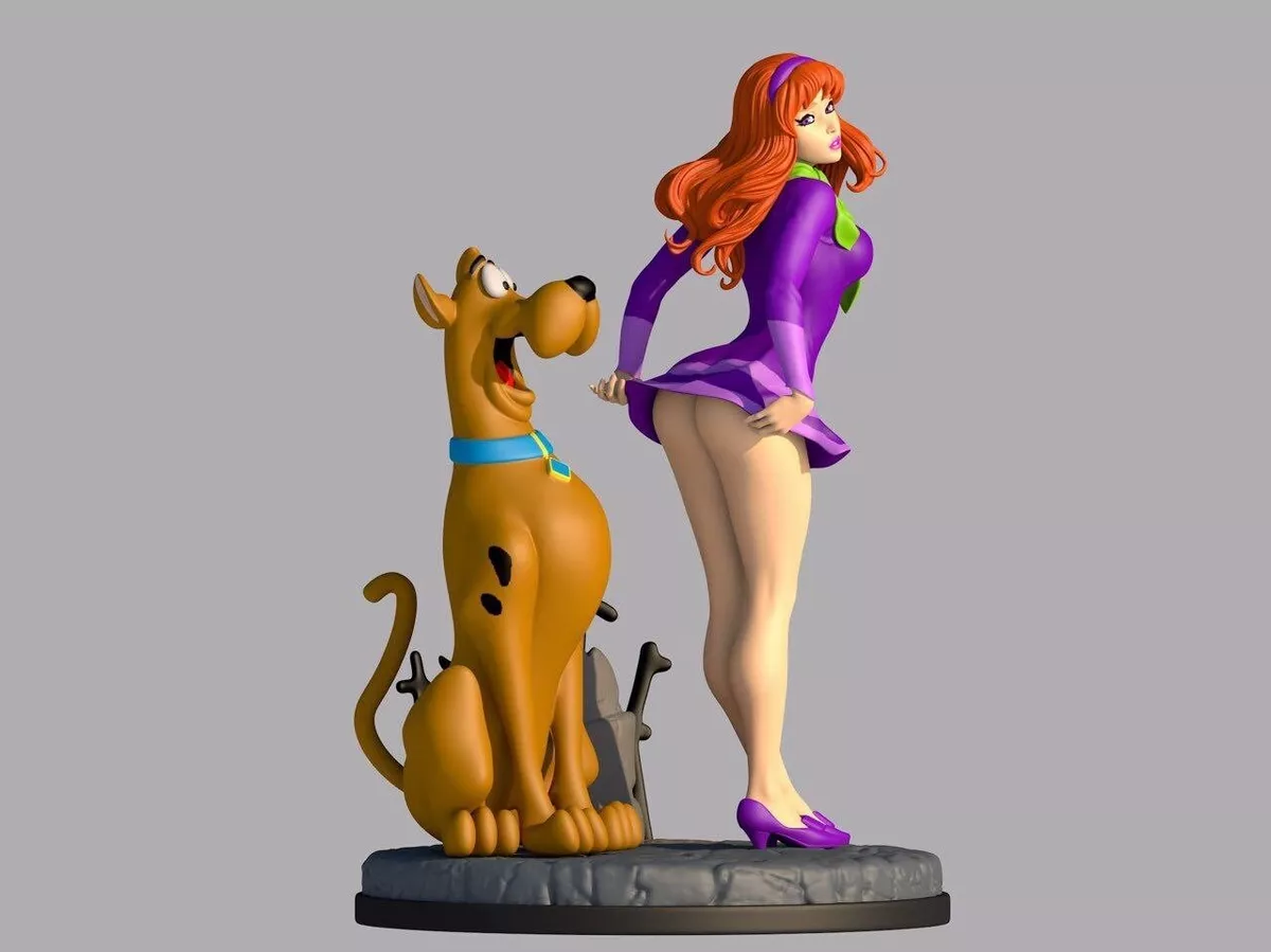 brian sparkman recommends sexy daphne scooby doo pic