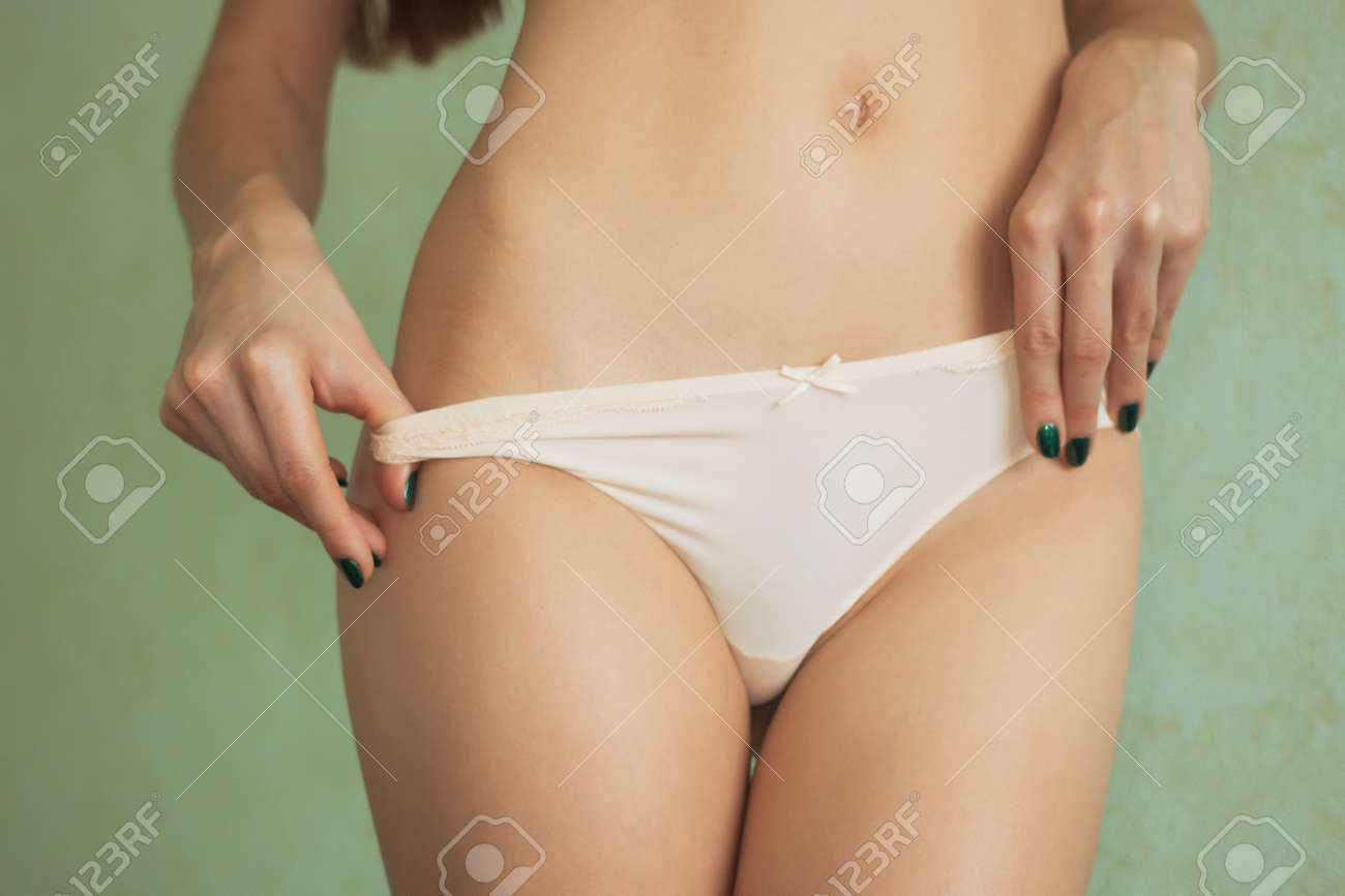 al oberman recommends sexy women without panties pic