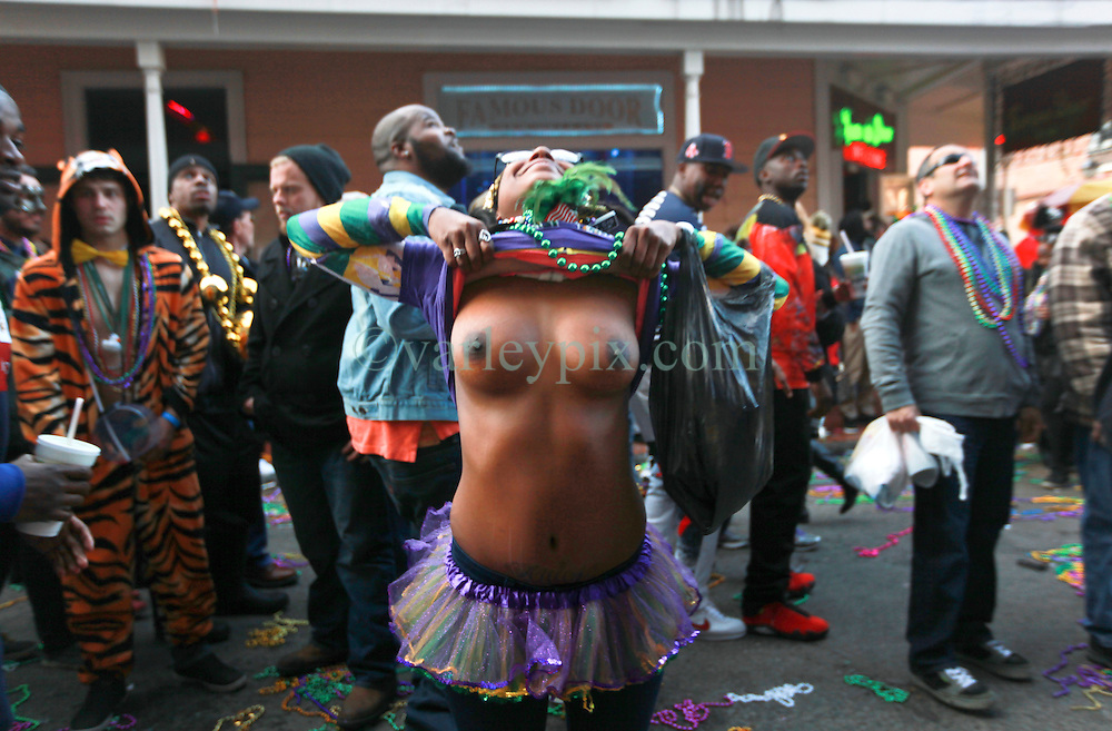 Flashing Mardi Gras Beads beauty free