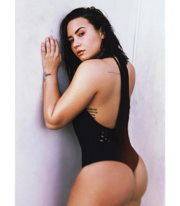 demi lovato naked pics