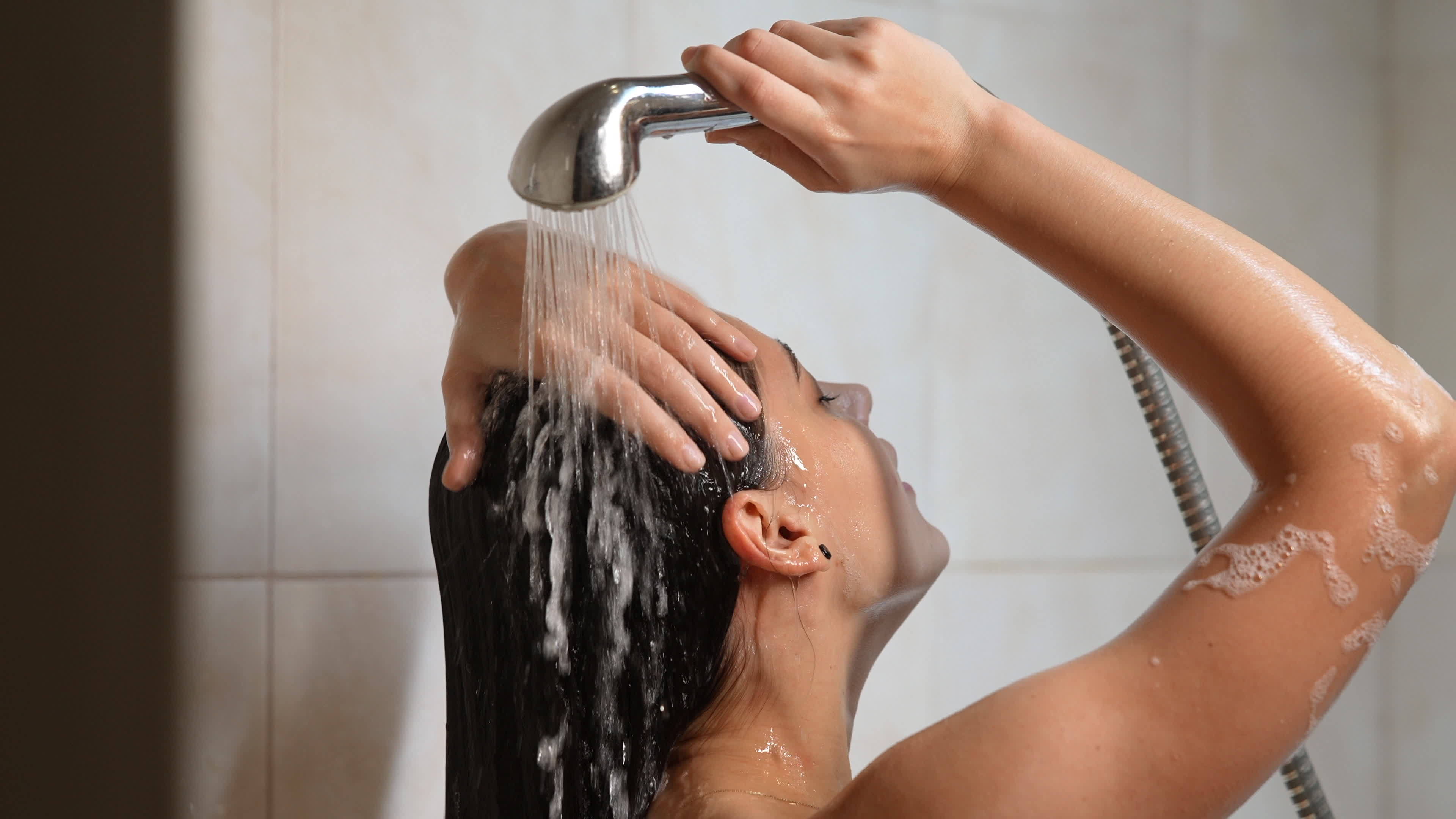 christine ewanchuk share women in shower video photos