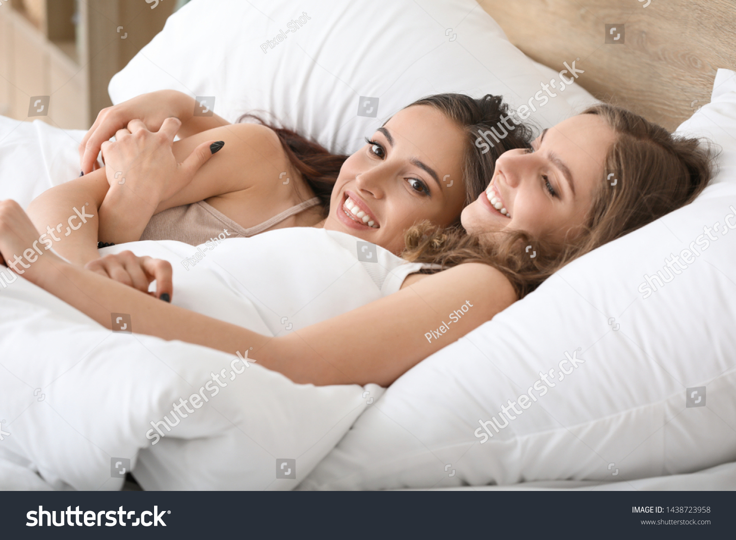 amy bonett recommends Lesbians In Bed Together