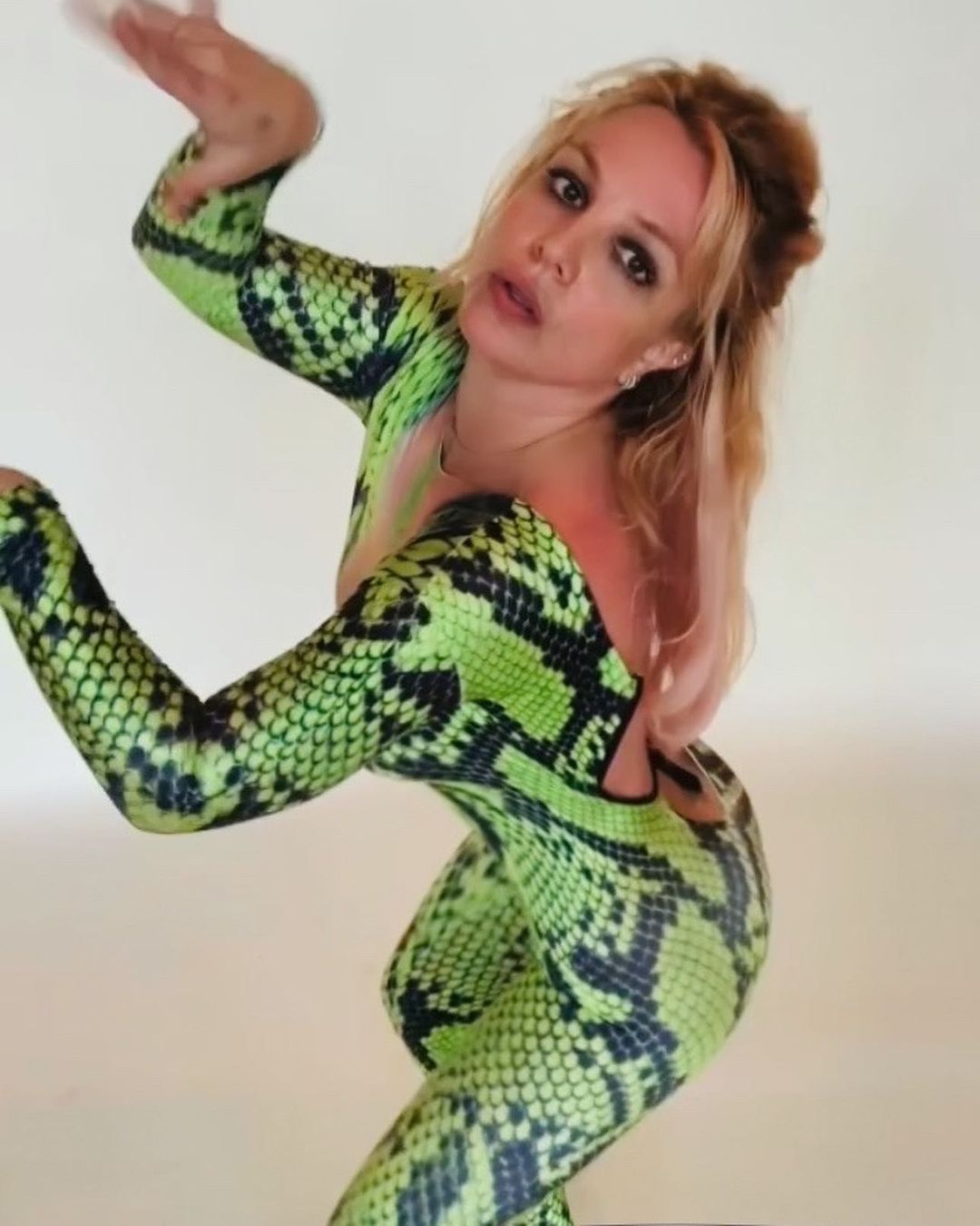 Britney Spears Body Paint sade anal