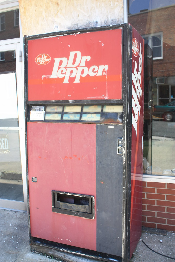 andrew linnell recommends vintage dr pepper machine pic