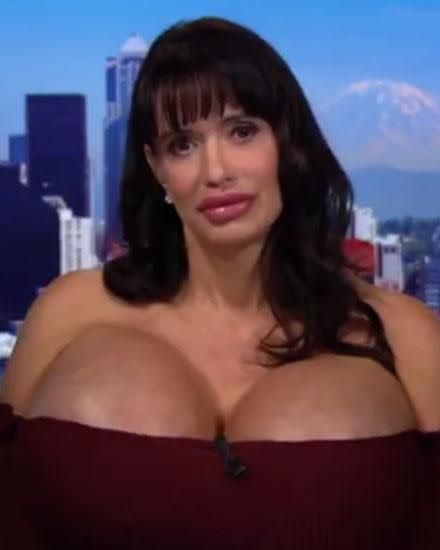 alex yefremov recommends Woman With Huge Boobs