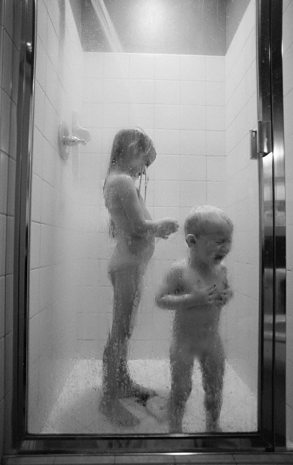 carol weston recommends young sister in shower pic