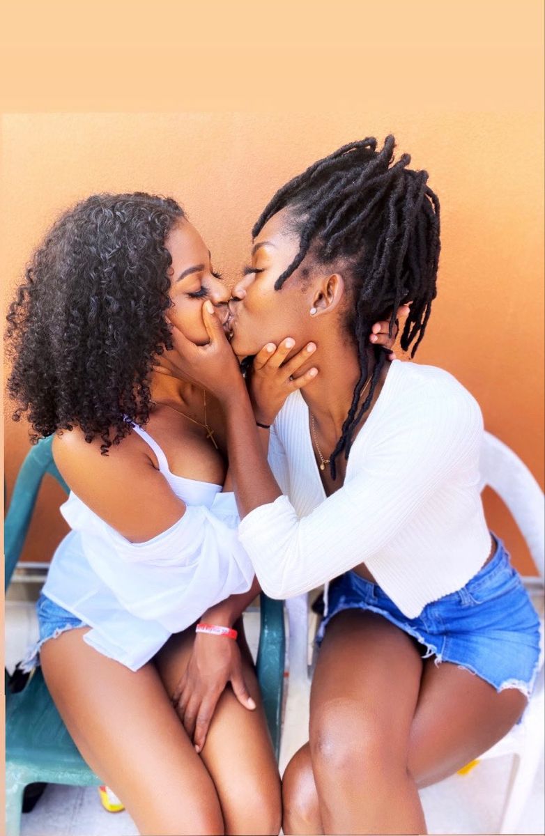 sexy black ebony lesbians