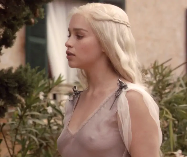 barbara redding share emilia clarke game of thrones boobs photos