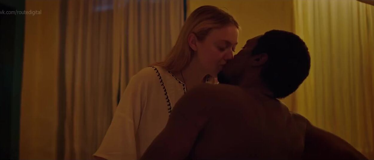 david sibanda recommends dakota fanning nude movie pic