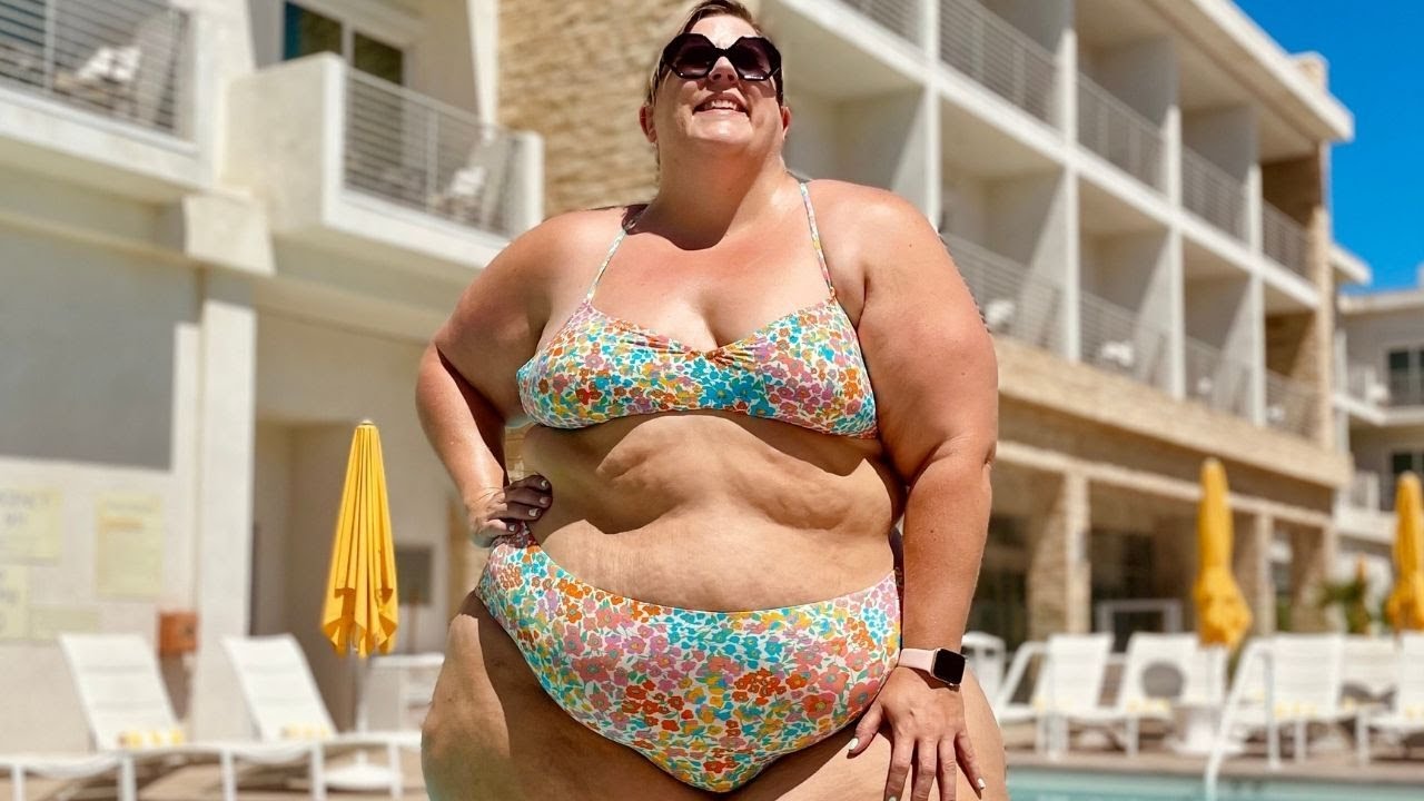 ben whitwell add fat girl in bathing suit photo