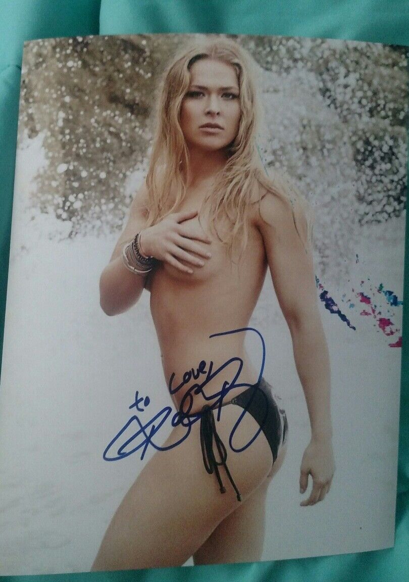 carol gobin recommends ronda rousey boobs pic