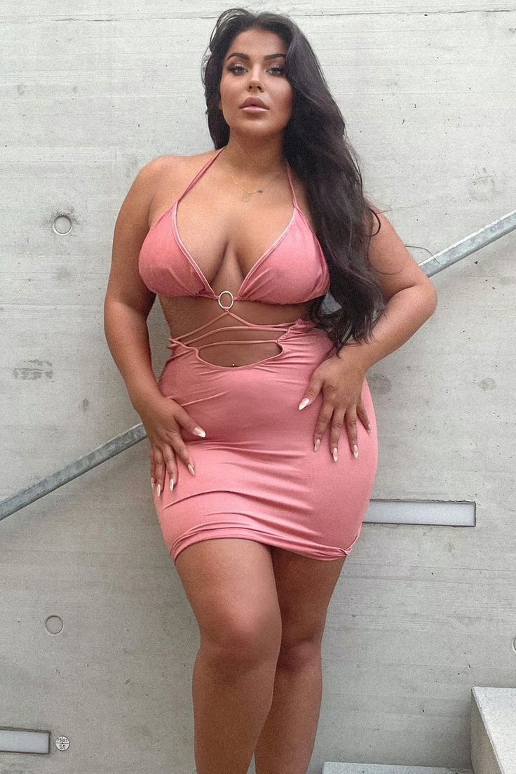 christine vierra recommends Sexy And Curvy Women