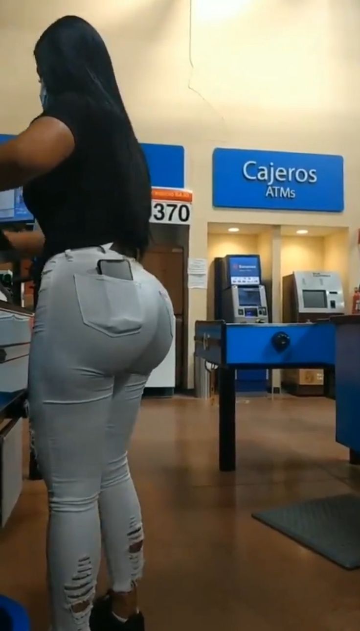 big booty cougar