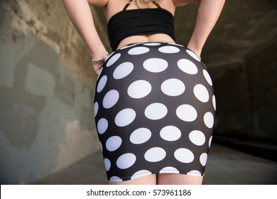 amy ackman recommends Tight Skirt Big Ass
