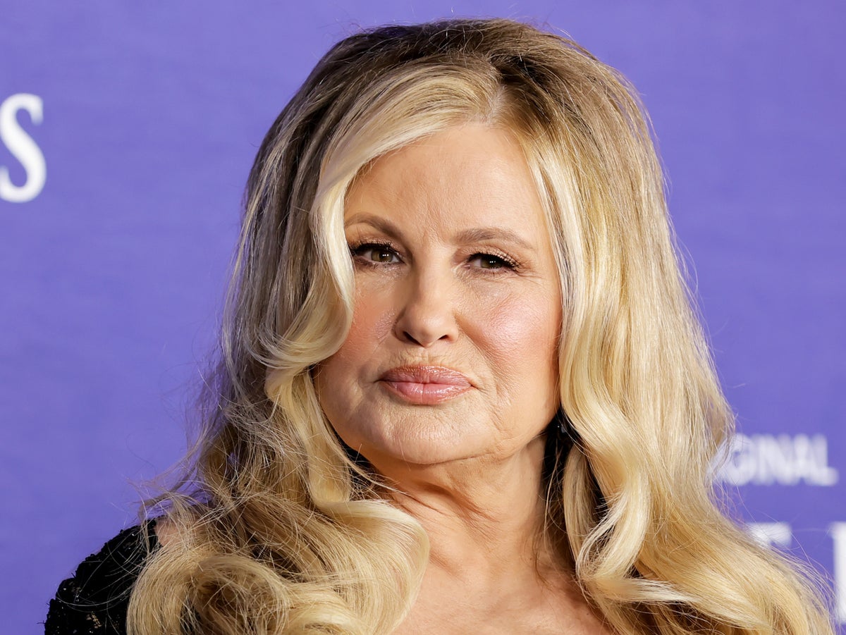 anna shears recommends Jennifer Coolidge Ass