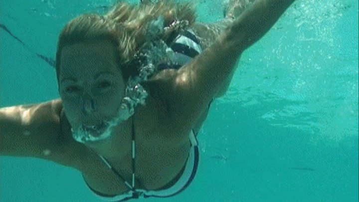 amber lynn bach underwater