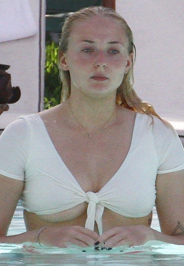 craig dustin recommends sophie turner boobs pic