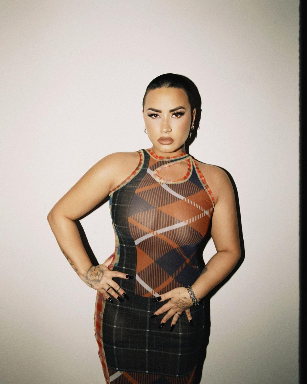 brad hingston recommends demi lovato nipple pic