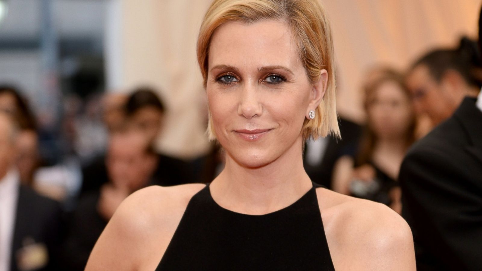 davis mitchell recommends kristen wiig ever been nude pic