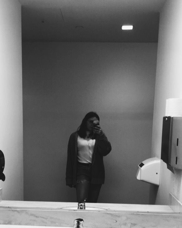 alicia canales recommends Black And White Mirror Pics