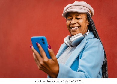 carrie burnette share older black woman fun photos