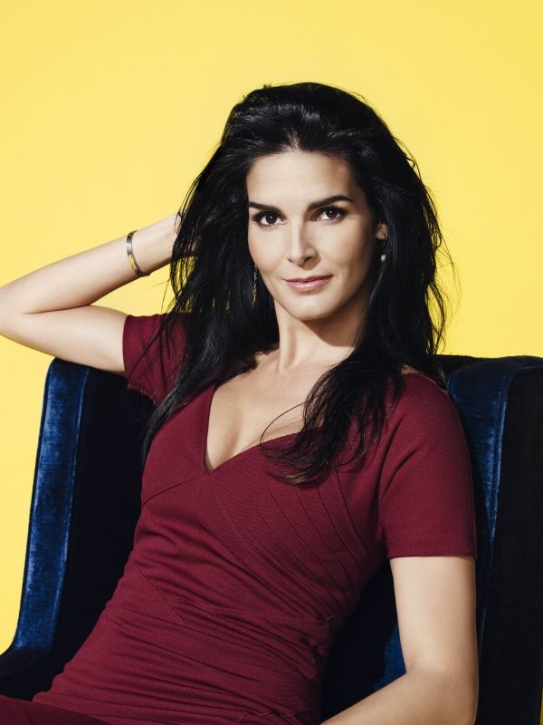 arlene arcos recommends Angie Harmon Booty