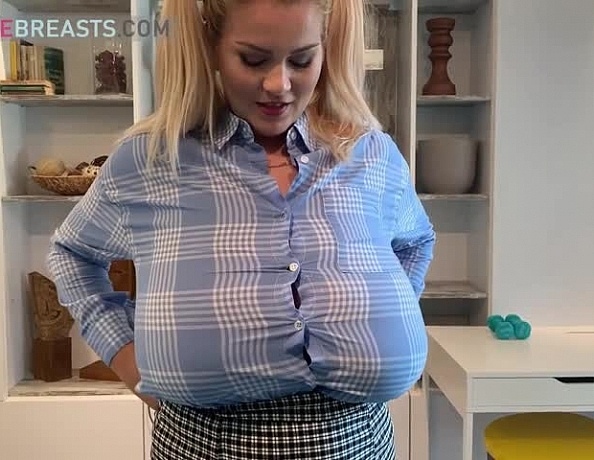 Big Tits Loose Shirt downblouse tits