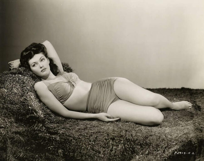 yvonne decarlo nude