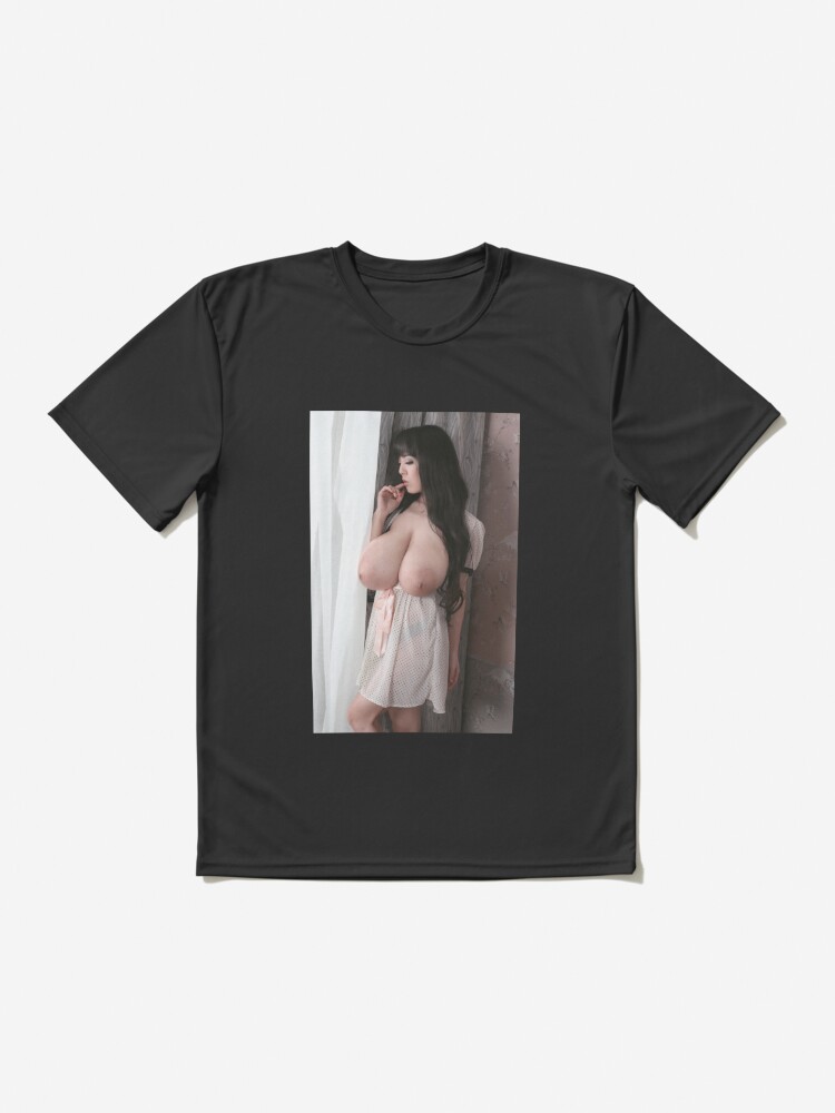 art hummel share hitomi tanaka t shirt photos