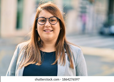 corrine thompson recommends chubby brunette with glasses pic