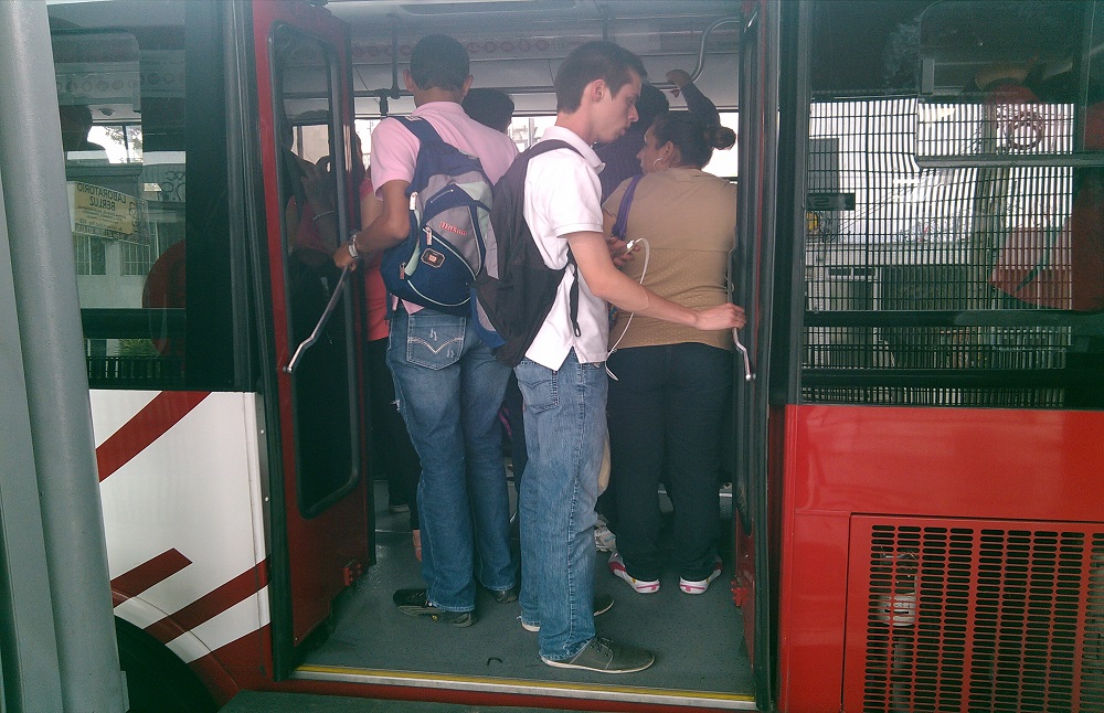 bernie rieder recommends Repegones En El Autobus