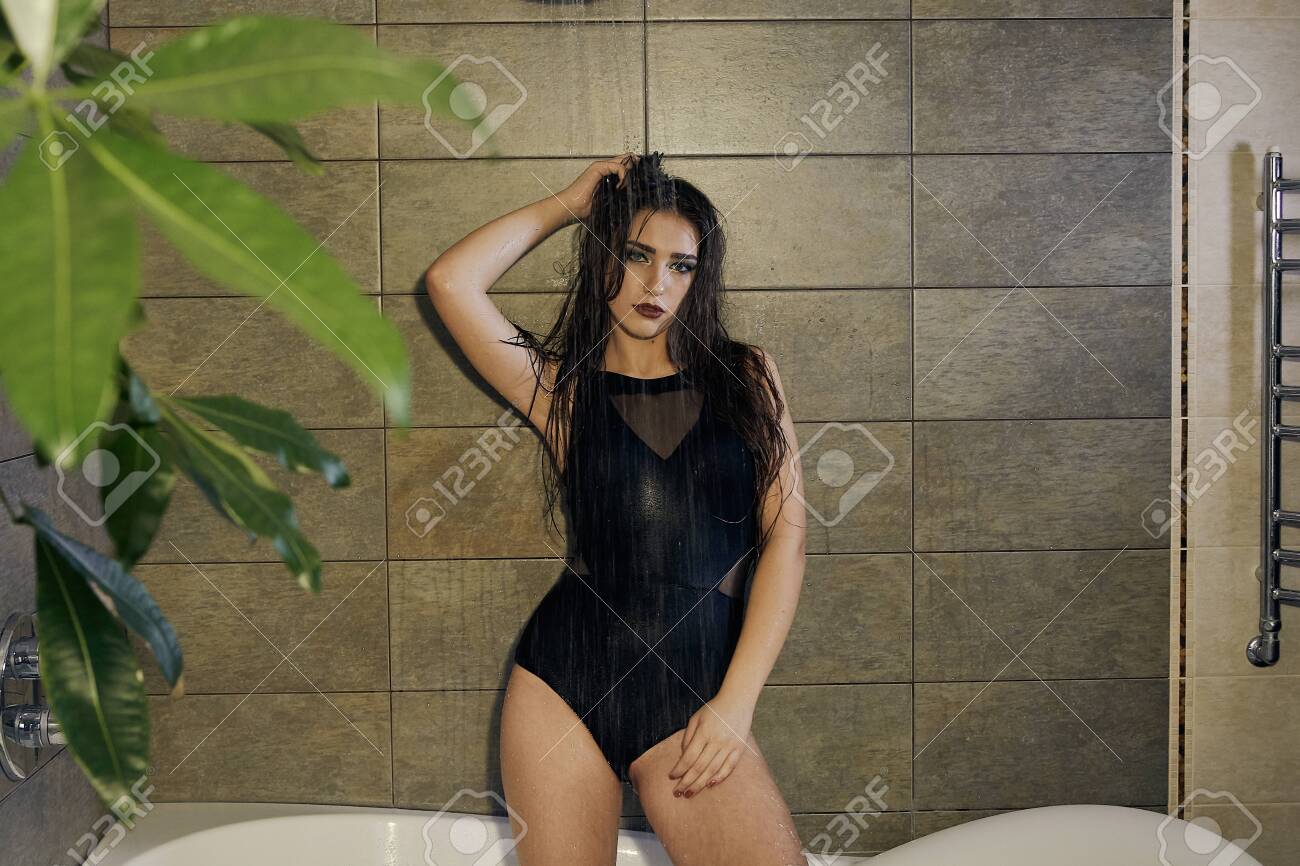 abir bou khalil add hot girls taking showers photo