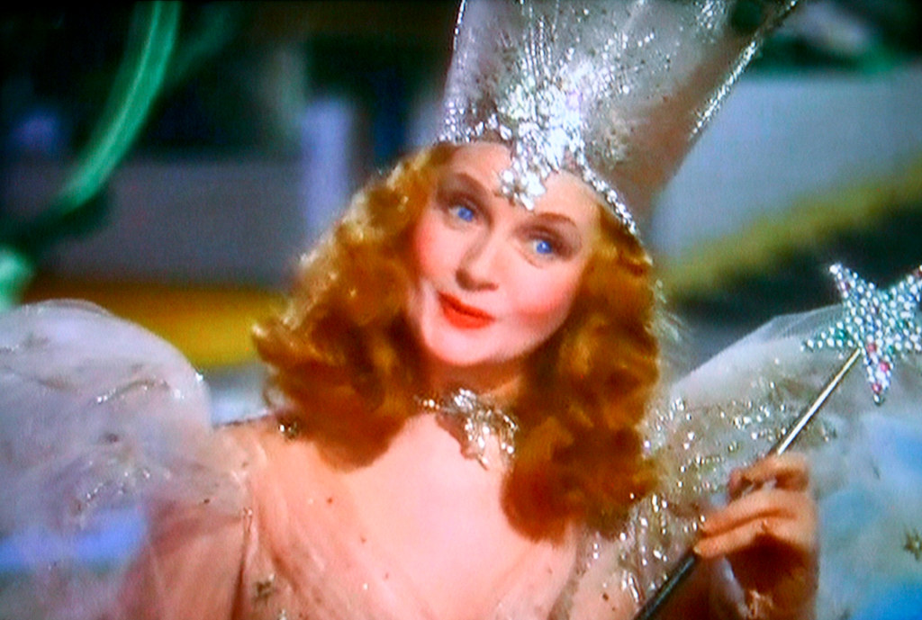 Best of Pics of glinda the good witch