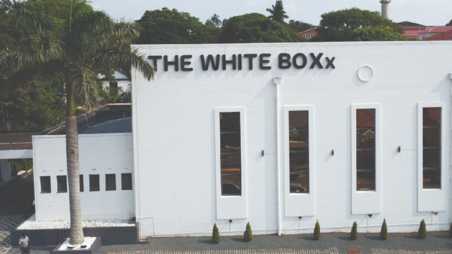 darren atterbury share the white boxx photos