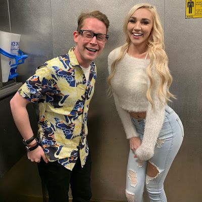 daniel jewett recommends kendra sunderland wiki pic