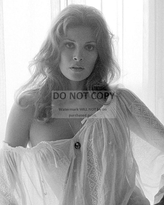 bev gregg share raquel welch nip photos