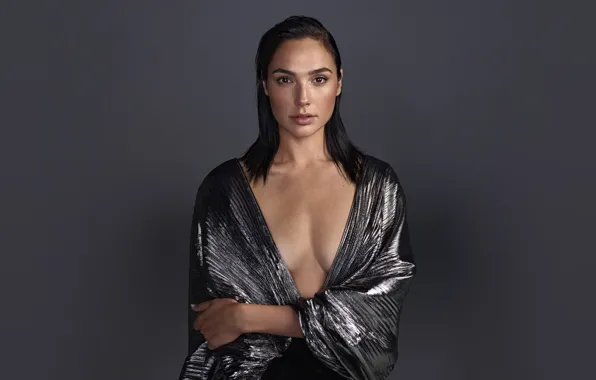 chanel buys add photo gal gadot sexy pics