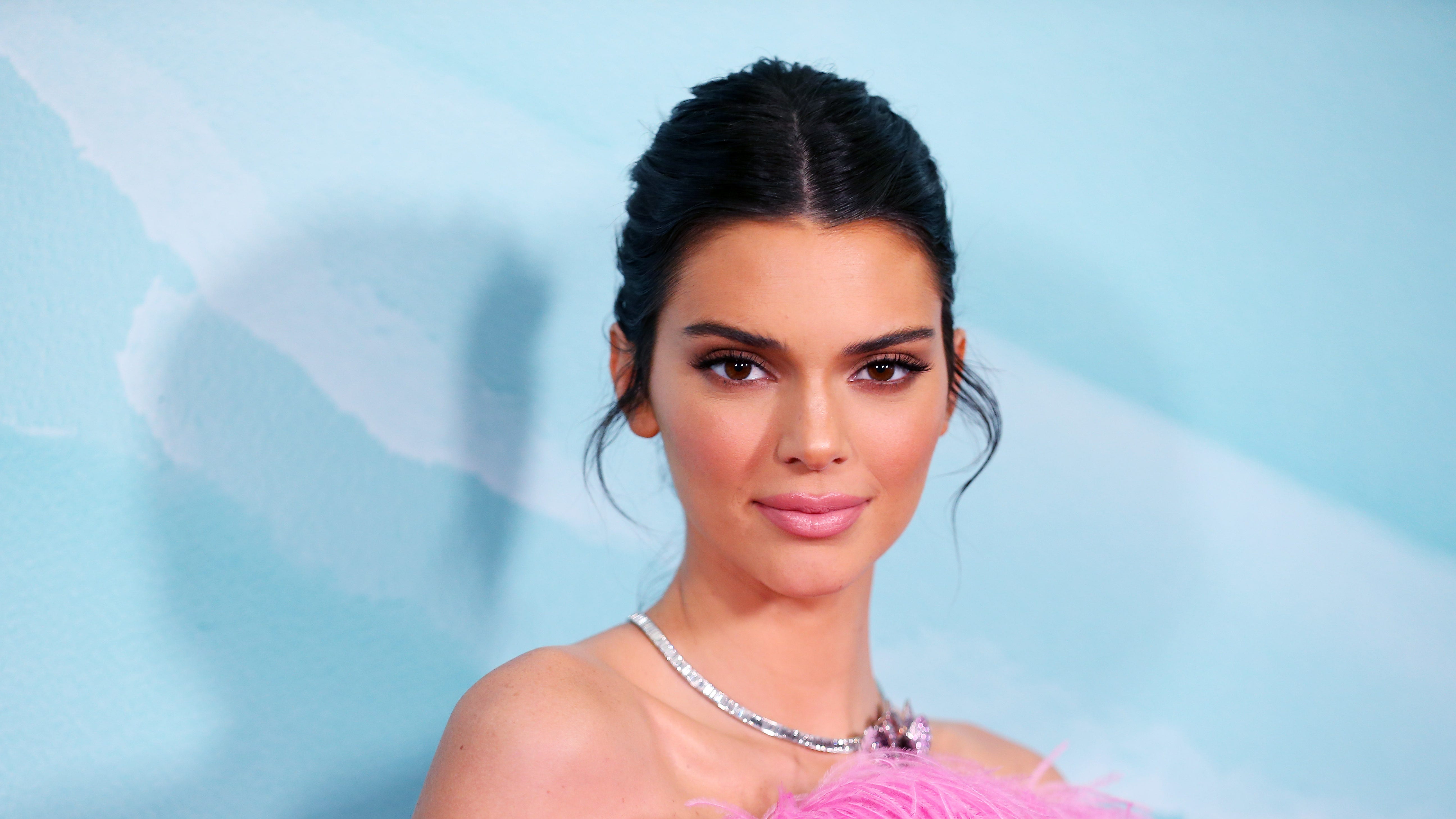 chris szura recommends Kendall Jenner Nipple Pic