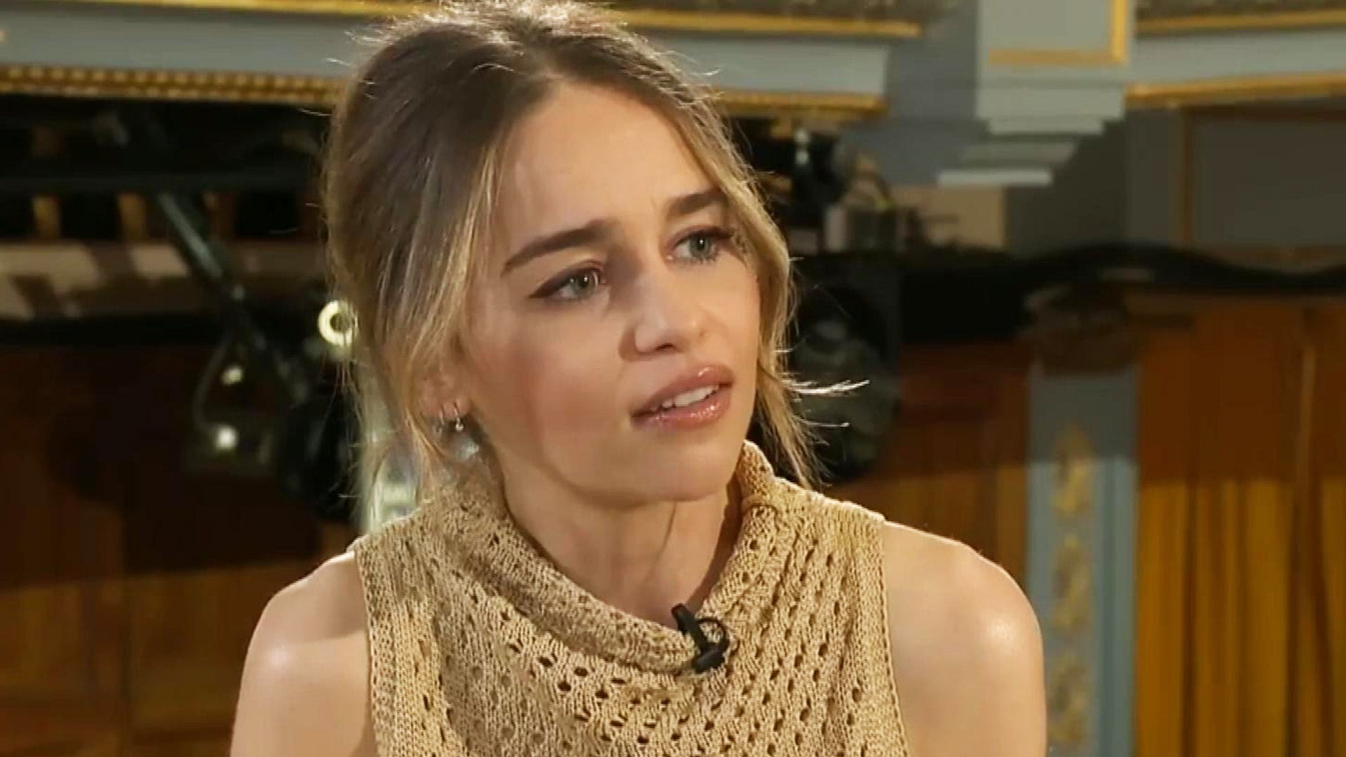 danie booyens recommends emilia clarke nude wallpaper pic